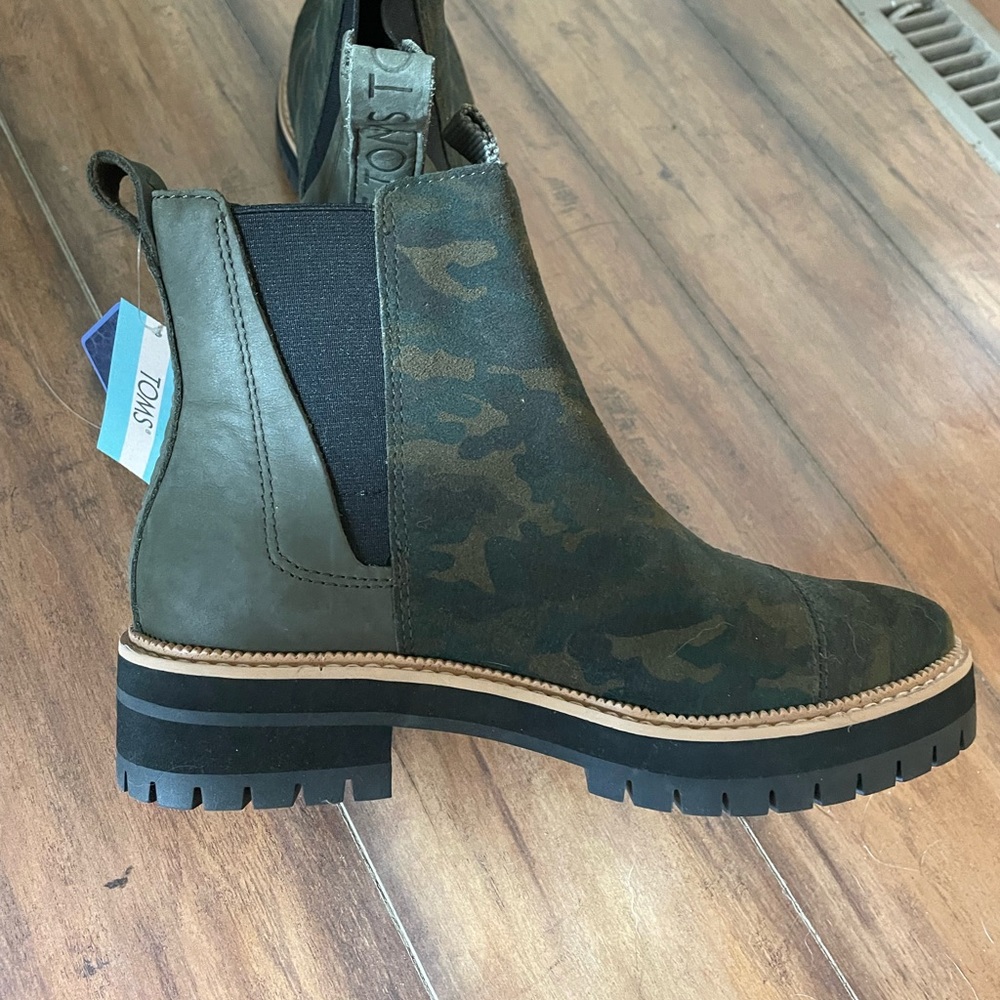 Toms Camo Boots